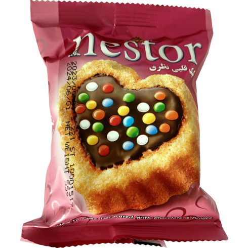 Nestor szív alakú puha piskóta csokival töltve, csokidrazséval szórva 55g